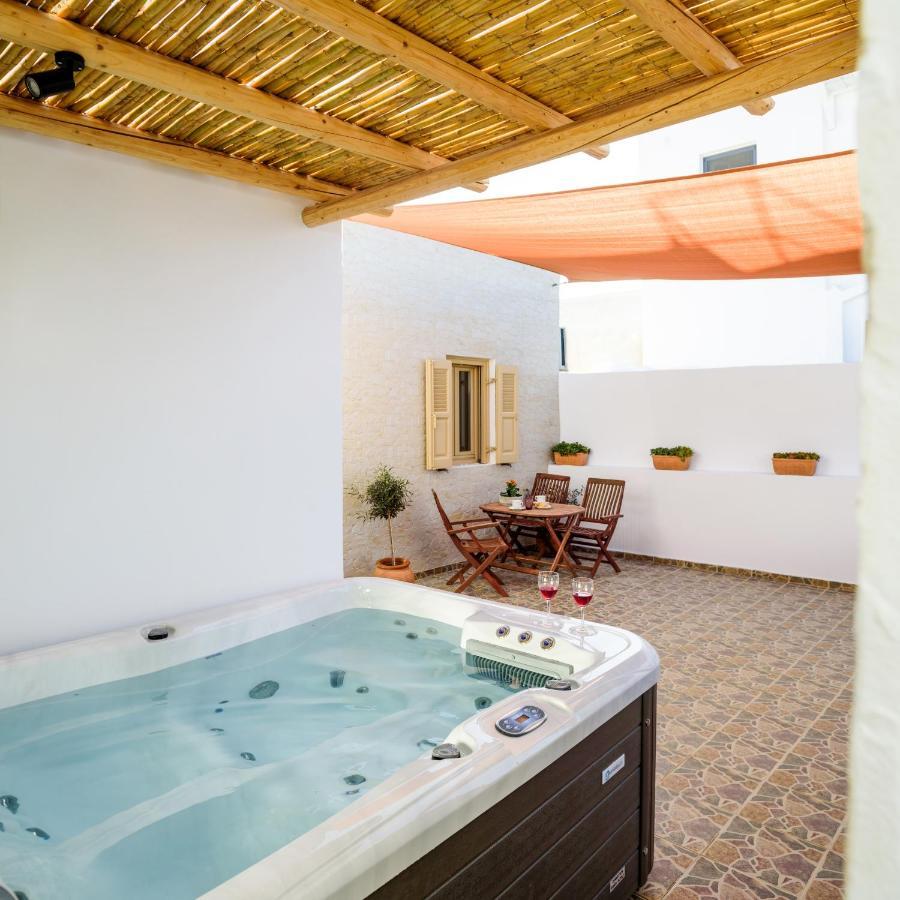 Апартаменти Heart Of Oia - Private House With Jacuzzi Екстер'єр фото
